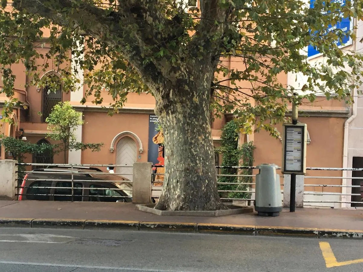 Clemenceau Apartment Cannes France